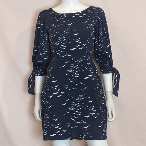 BCBGeneration Navy and White Birds Print Half Tie Sleeve V Back Mini Dress 4 - Picture 1 of 7